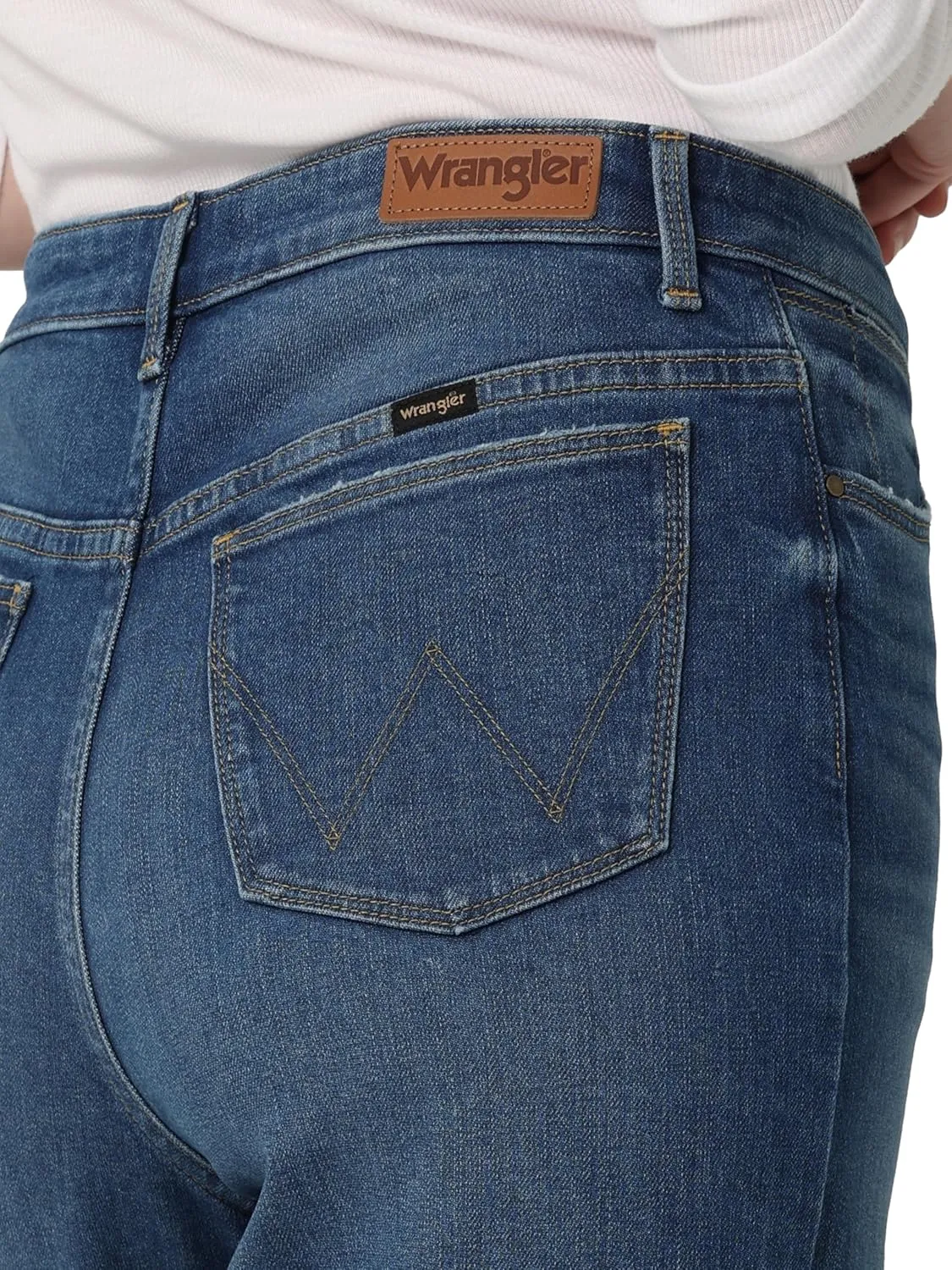 Wrangler Women's High-Rise Loose Fit Jean